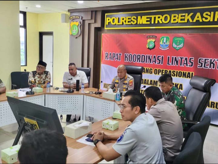 Kapolres bersama Plt Wali Kota Bekasi Ikuti Rakor Lintas Sektoral Tingkat Menteri secara Virtual