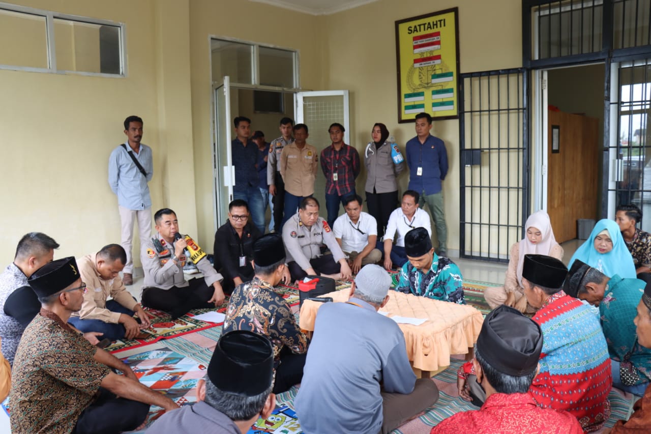 Dugaan Tersandung Kasus Narkoba Sepasang Kekasih Melangsungkan Pernikahan Di Mapolres PALI