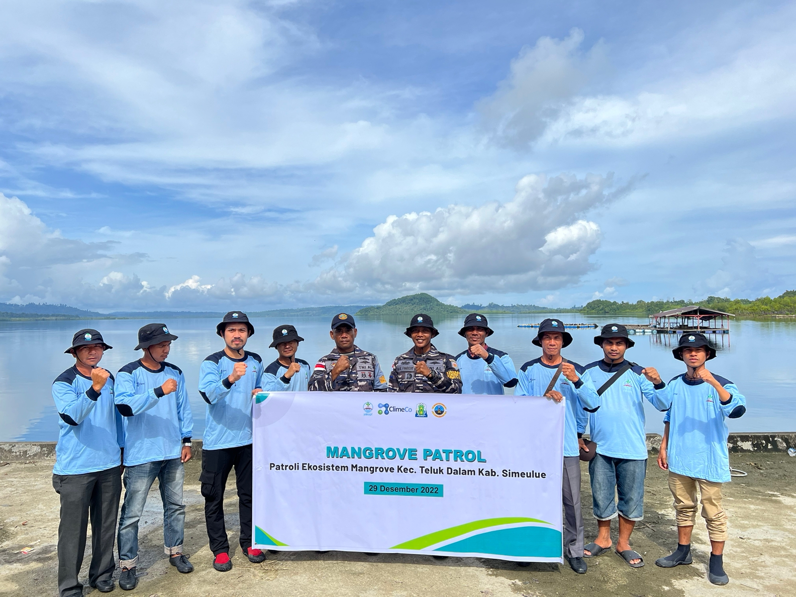 TNI AL Lanal Simeulue Bersama Yakopi Laksanakan Patroli Bersama Jaga Hutan Mangrove