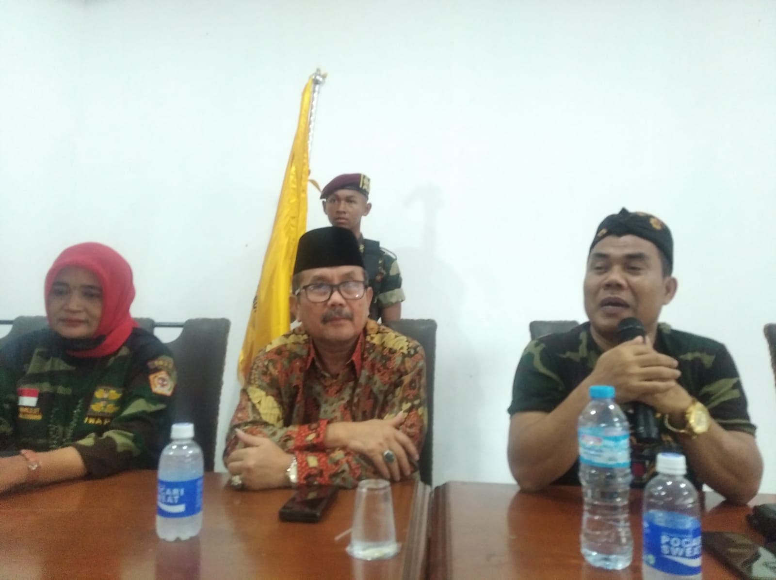 Peringatan Hari Jadi Bela Negara ke 74, Pejuang Siliwangi Indonesia Dpc Kabupaten Cirebon Lakukan Giat Long March Menuju Pendopo Bupati