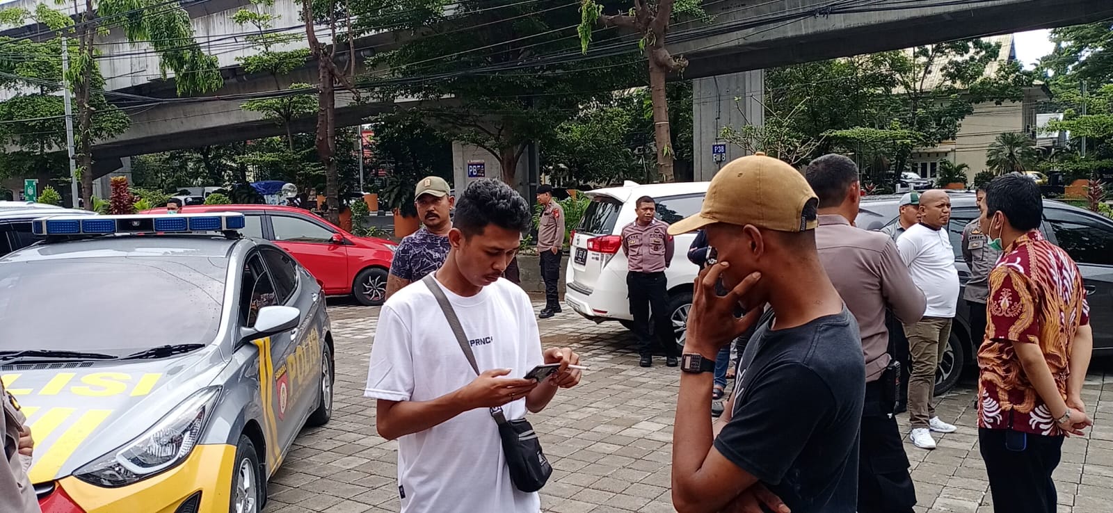 Alasan Warga Bubarkan Paksa Demo Mahasiswa di Balai Paru Makassar