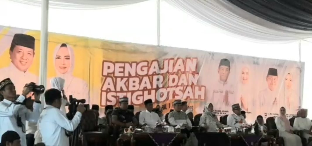 Ibu Wakil Gubernur dan Ketua Tim PKK Provinsi Lampung Hadiri Pengajian Akbar Bersama Ustadz Hilman Fauzi di Way Kanan