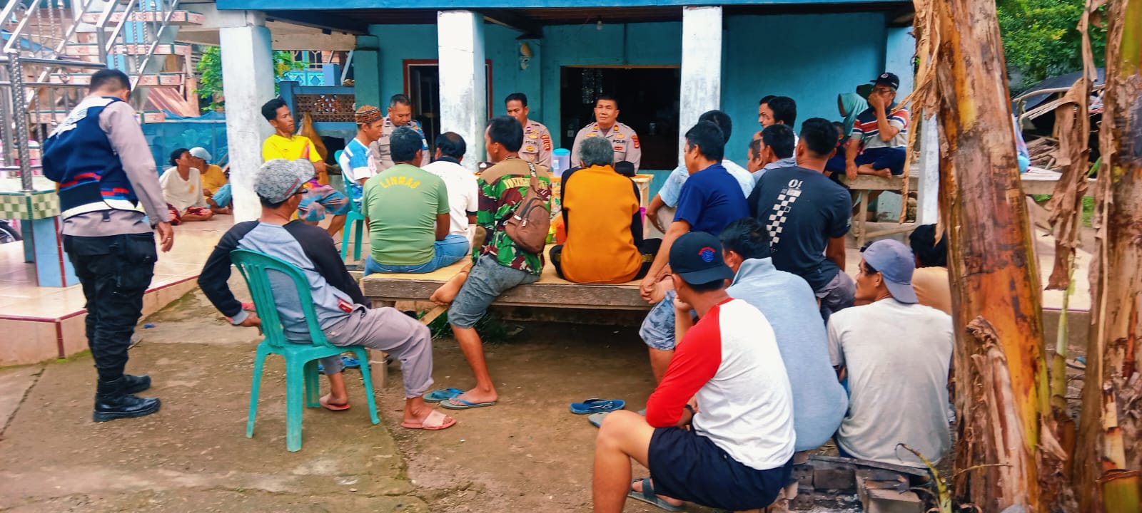 Kapolres PALI Melalui Kapolsek Tanah Abang Ucapkan Terimakasih Terlaksananya Jum’at Curhat Didesa Tanjung Dalam