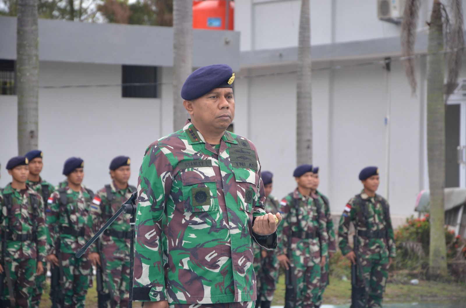 TNI AL, Danlanal Dumai Pimpin Upacara Bendera dan Apel Khusus