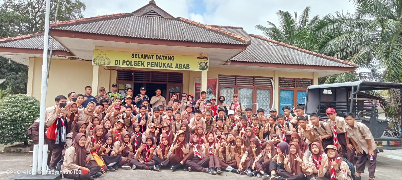 Polsek Penukal Abab Berikan Himbauan Kepada Anak Pramuka SMP-SMA Amaniyah