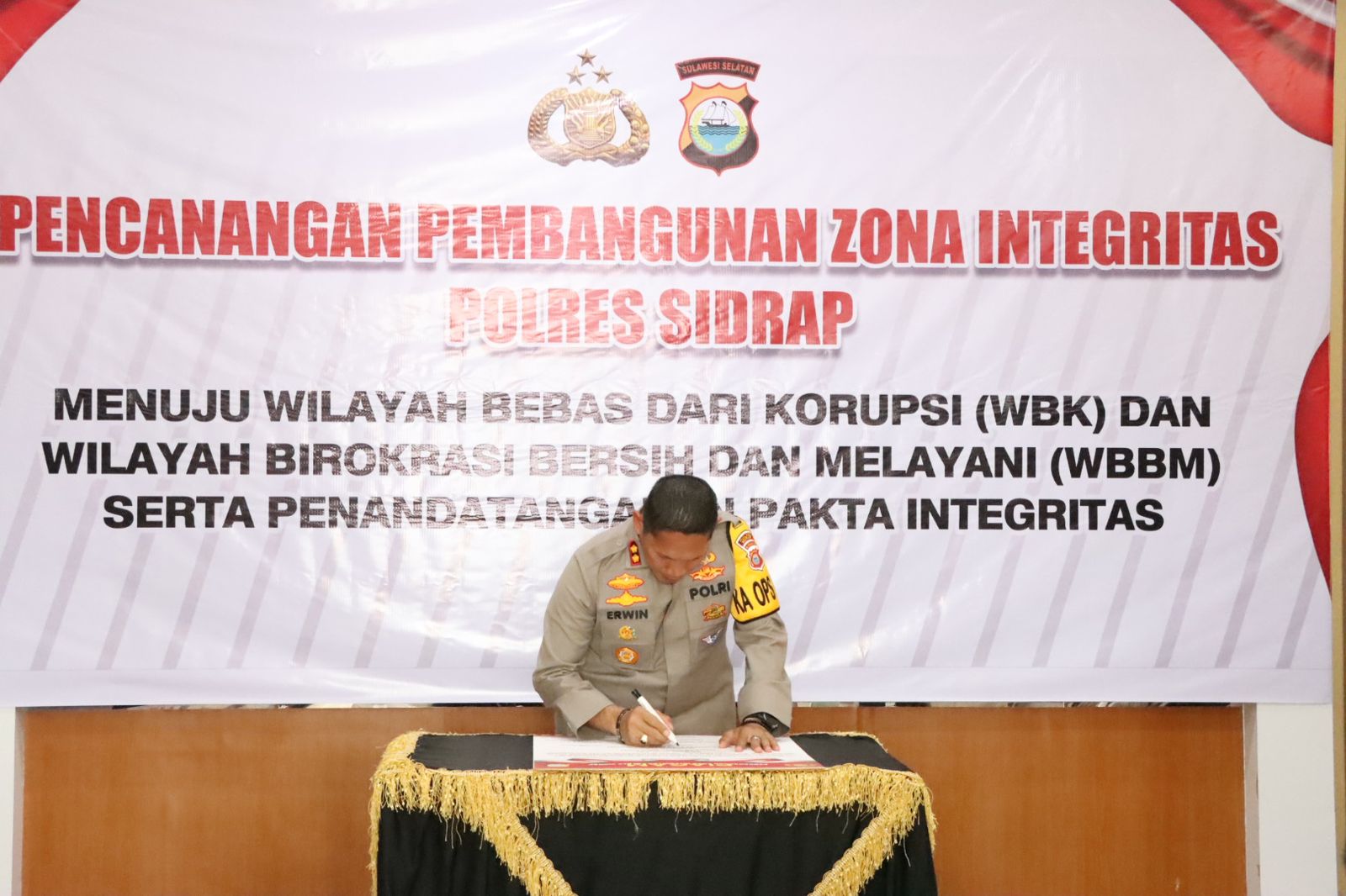 Kapolres Sidrap bersama Forkopimda Teken Pakta Integritas Pencanangan Pembangunan ZI Menuju WBK dan WBBM