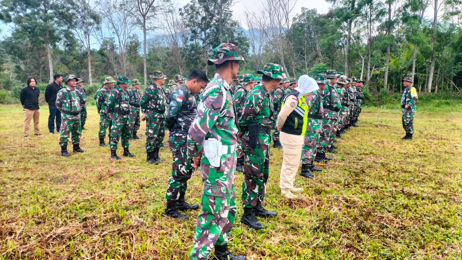 Kodim 0119/BM Asah kemampuan menunjuk kan skil masing-masing untuk melaksanakan acara Menembak Senjata Ringan