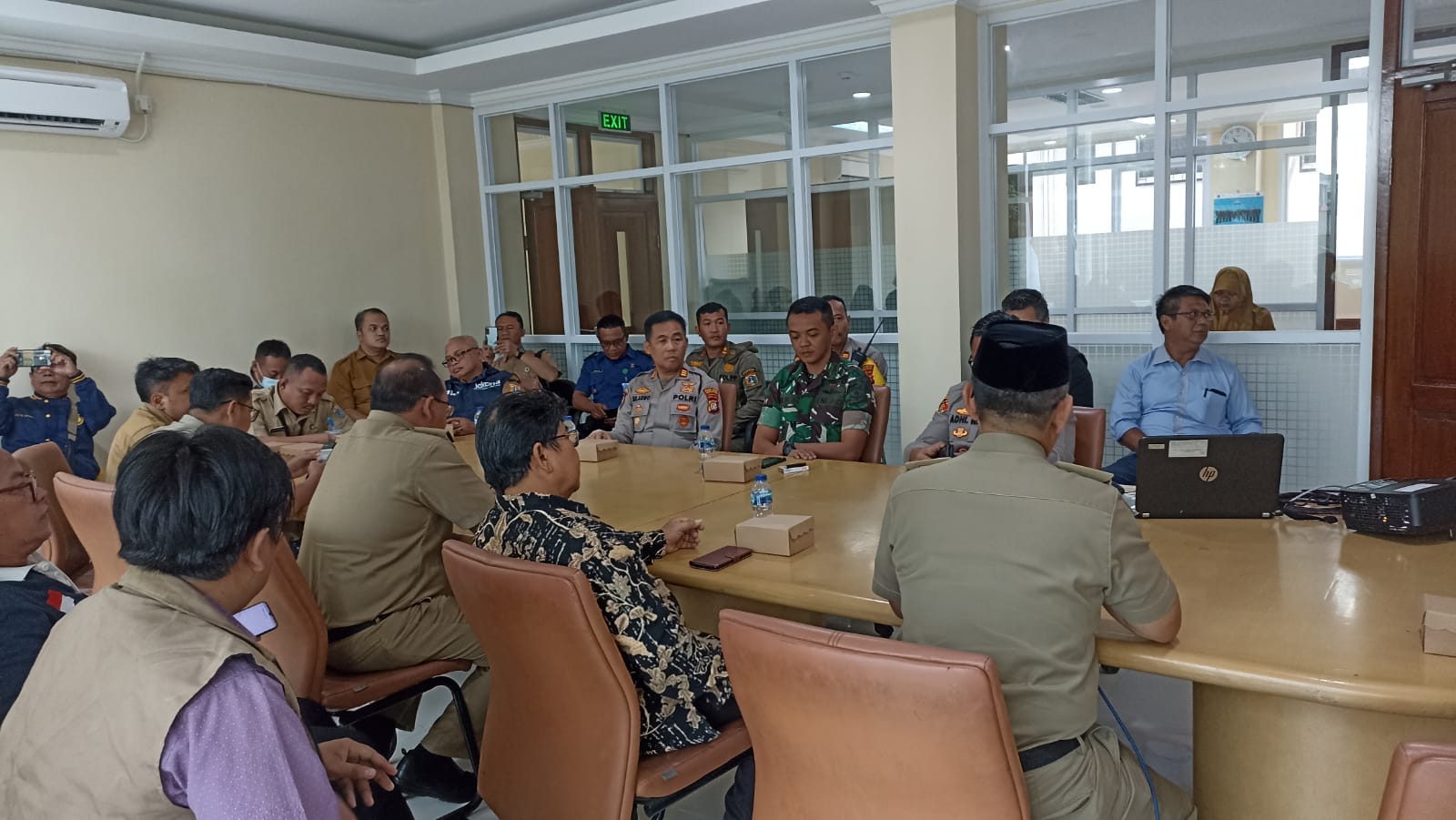 Sambut Datangnya Bulan Suci Ramadhan 1444 H, Danramil 01/Tamansari, Camat dan Kapolsek Pimpin Rapat Koordinasi 3 Pilar