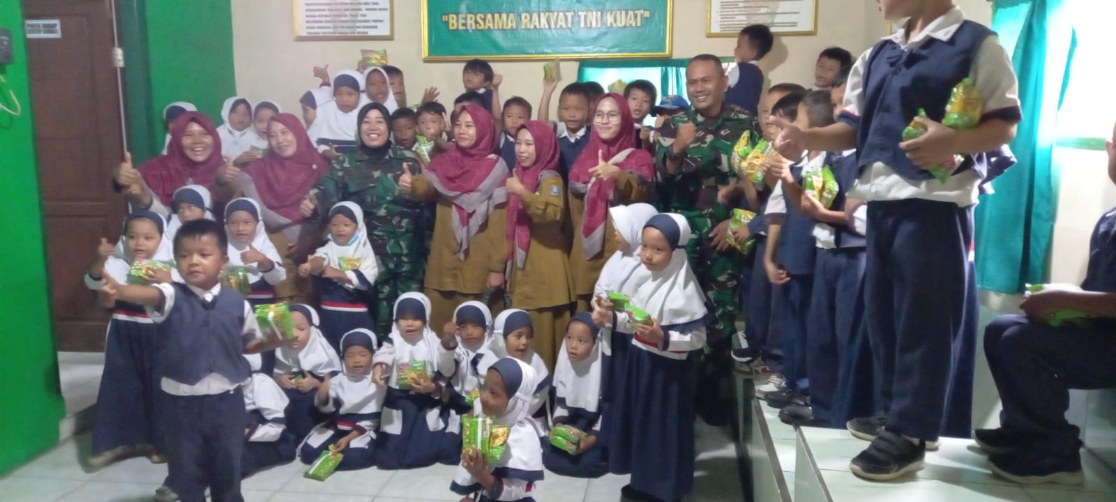 Diserbu Anak TK, Koramil 2302/Bojonegara Disulap Jadi Tempat Belajar