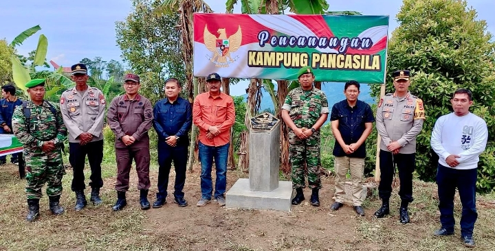 Kapolres Pinrang Bersama Dandim 1404   dan IOF Pinrang Kunjungi Lokasi Pencanangan Kampung Pancasila