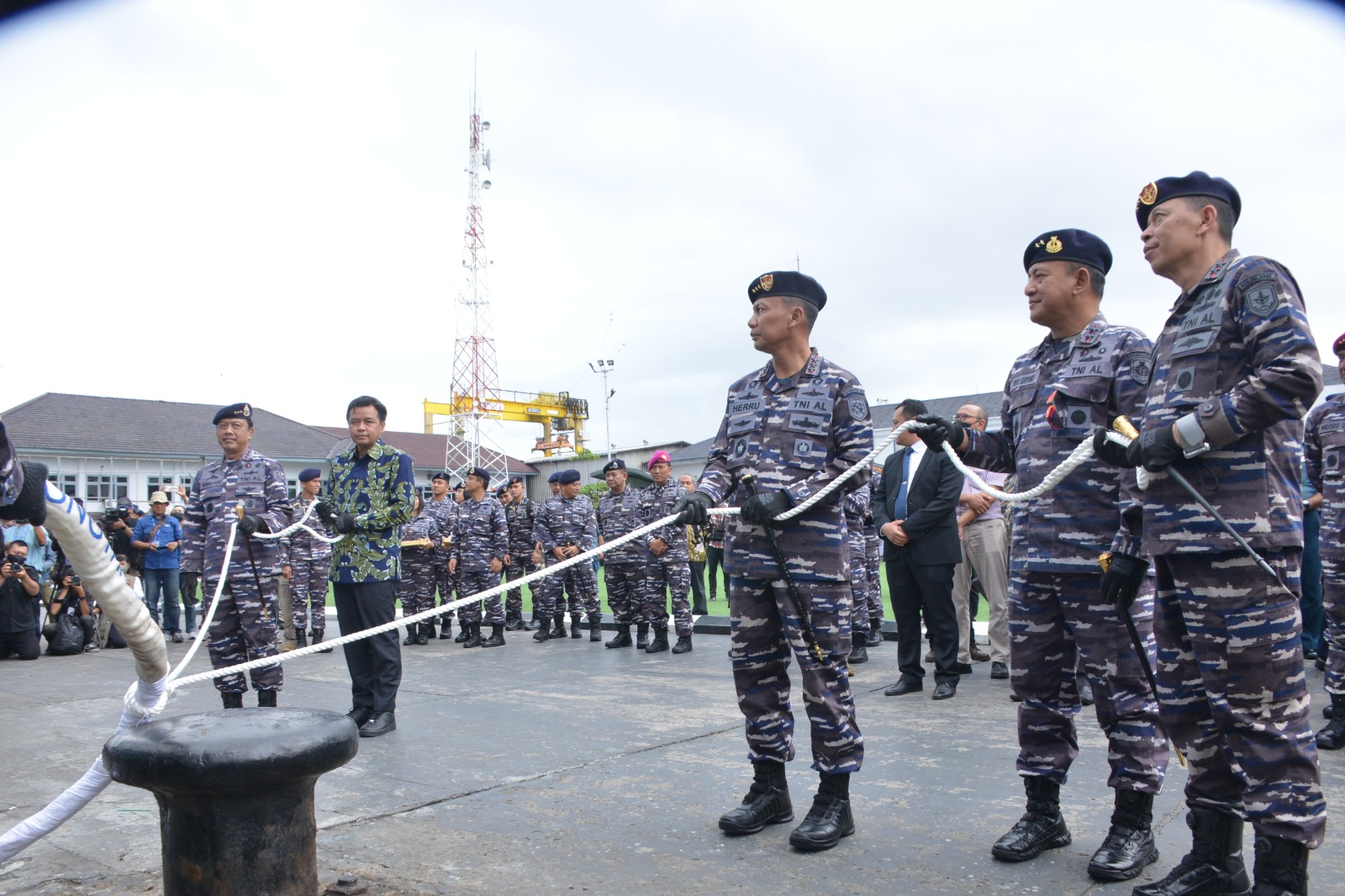 Pangkoarmada RI Turut Melepas Ekspedisi Jala Citra 3 ke Laut Flores.