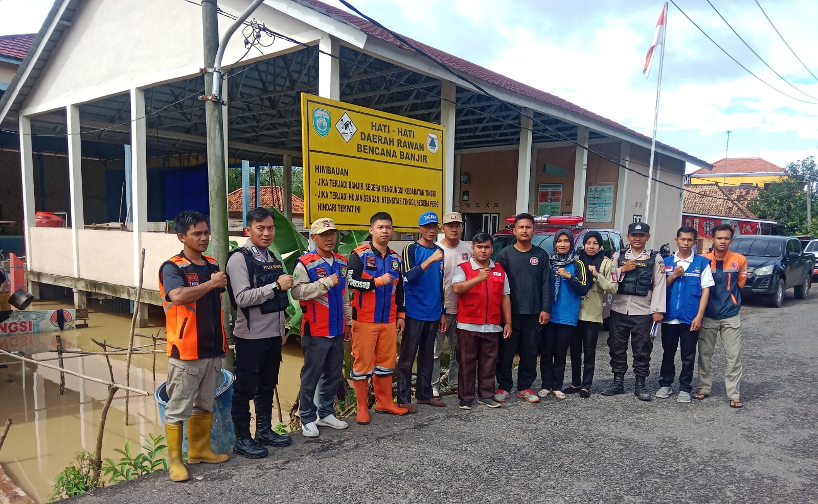 Agar Membuat Posko Banjir dan Posko Kesehatan Apabila Situasi Banjir Semakin Dalam