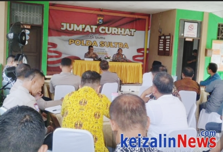 Wakapolda Sultra Drs.Waris Agono.,Msi Gelar Jumat Curhat di Aula Kantor Kelurahan Baruga, Kecamatan Baruga, Kota Kendari