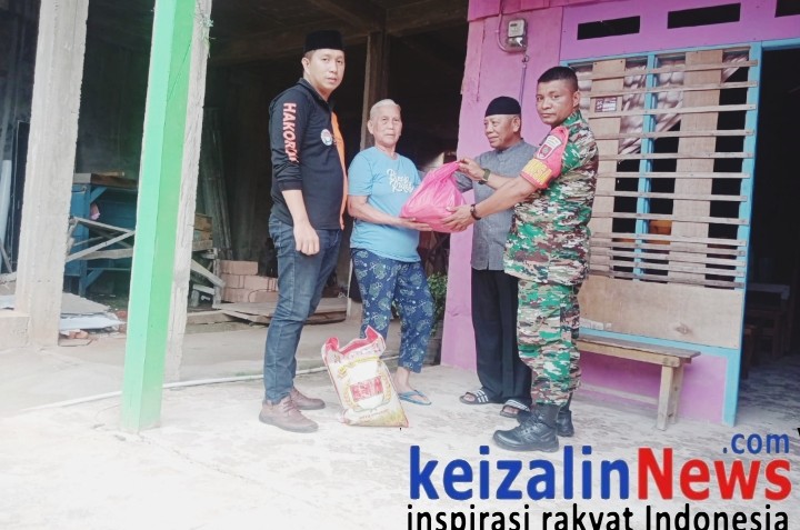 Babinsa Bersama Lurah Bende Kembali Melakukan Giat Jumat Berkah Dalam Suasana Bulan Suci Ramadhan.