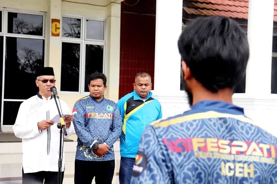 Staf Ahli Bupati Lepas Kontingen Panahan Tradisional Aceh Tengah Ikuti Kejurda Fespati Aceh