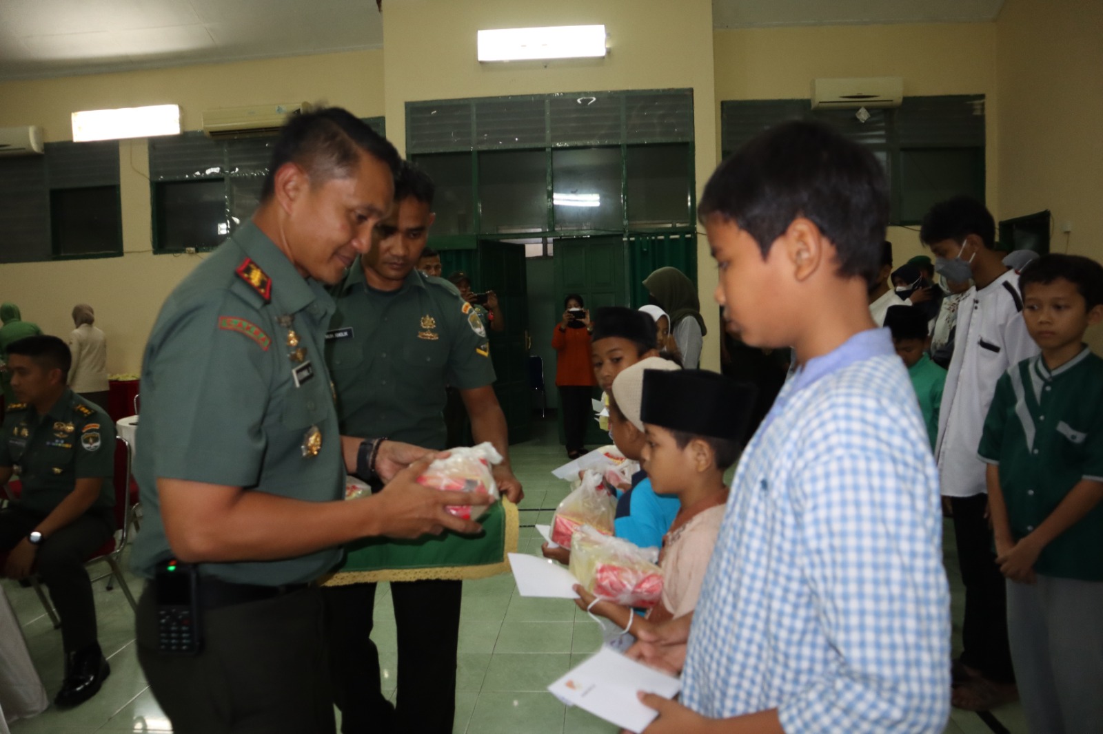 Wiraguna Peduli, Dandim 0504/JS Santuni Anak Yatim