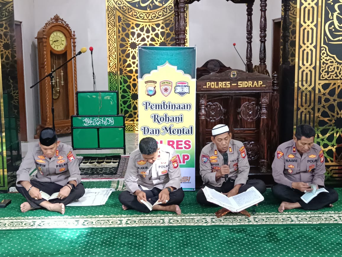 Kapolres Sidrap Bersama PJU dan Personel Melaksanakan Pembinaan Rohani dan Mental