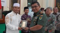 Korem 064/MY Bersama PT Indah Kiat Pulp & Paper Salurkan Donasi 1.000 Alquran ke Ponpes