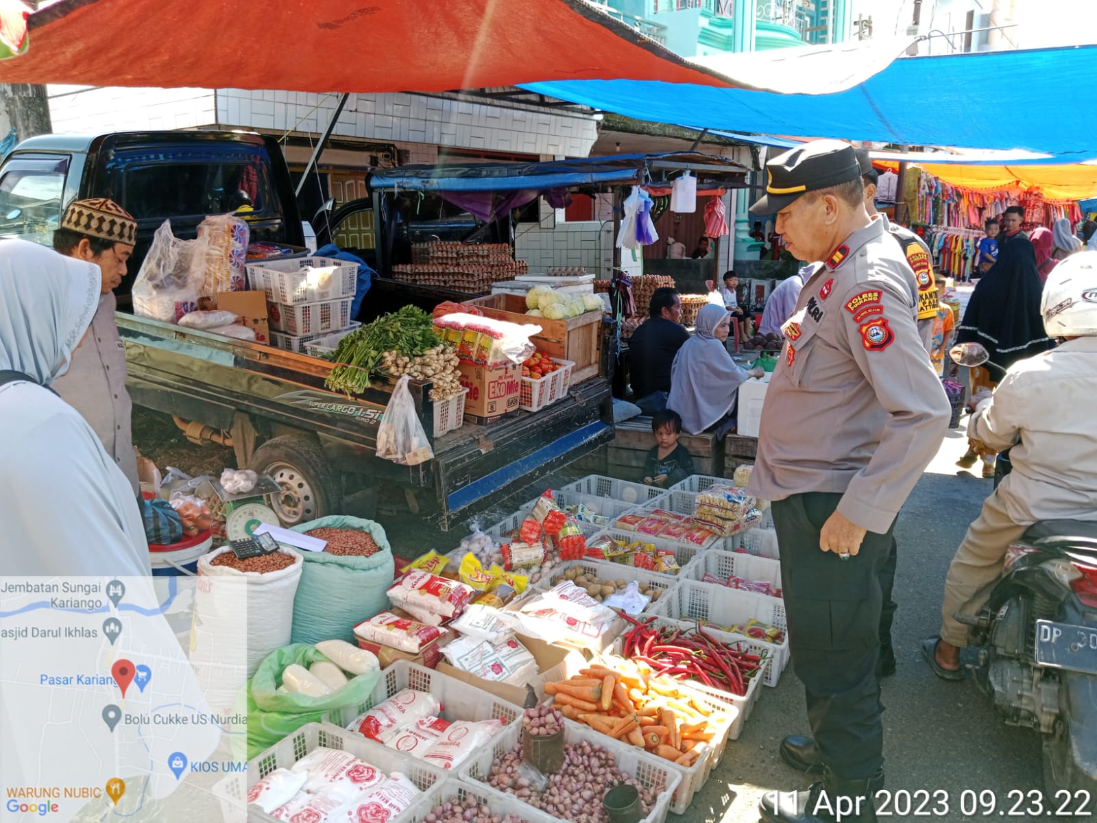 Polsek Mattiro Bulu Laksanakan Giat Patroli, Himbauan Kamtibmas dan Kegiatan Rutin yang Ditingkatkan (KRYD) di Pasar Tradisional Kariango