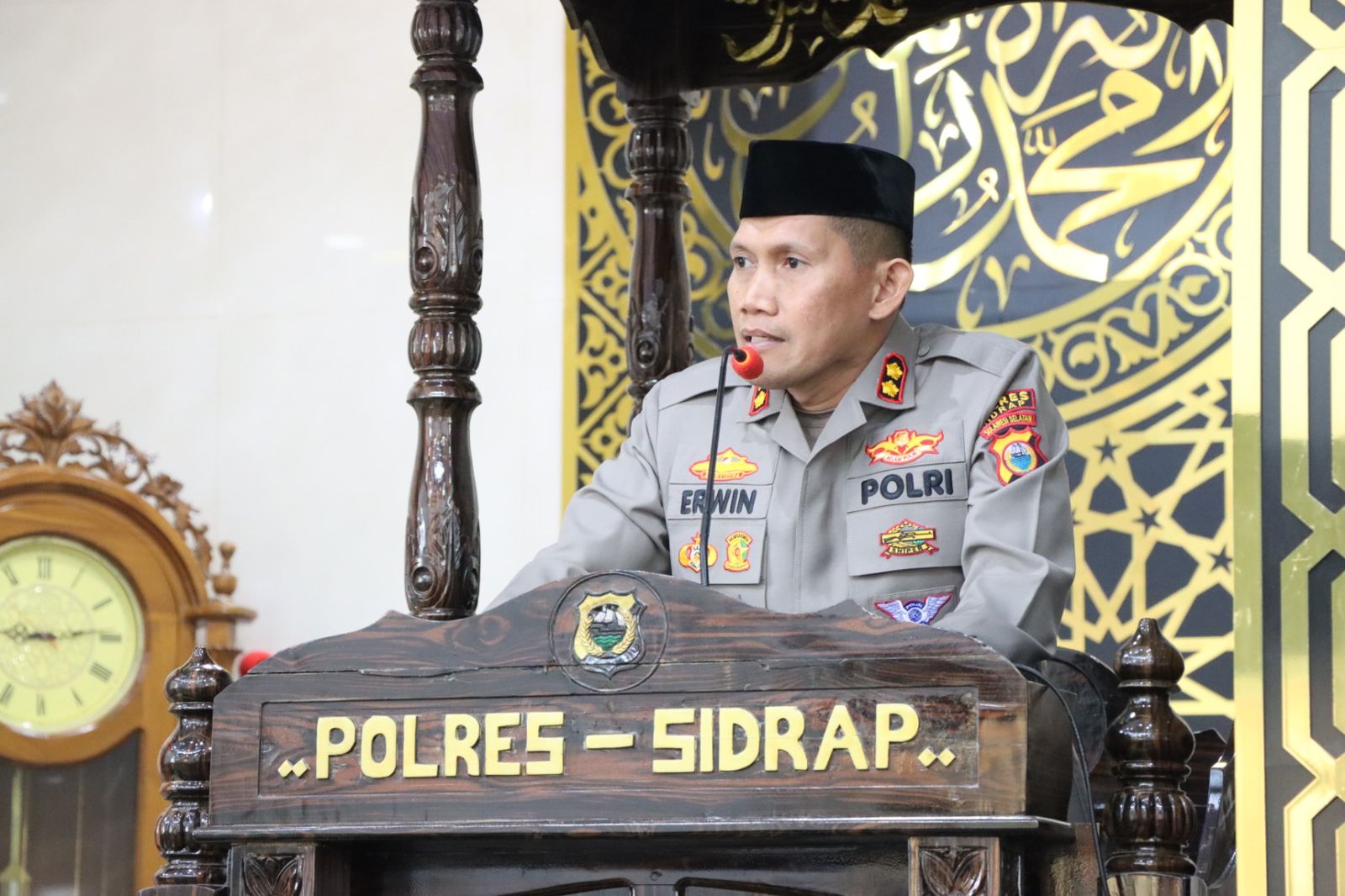 Polres Sidrap Peringati Nuzulul Qur’an, AKBP Erwin Syah: Mari Jadikan Al-Qur’an Sebagai Pedoman dan Petunjuk