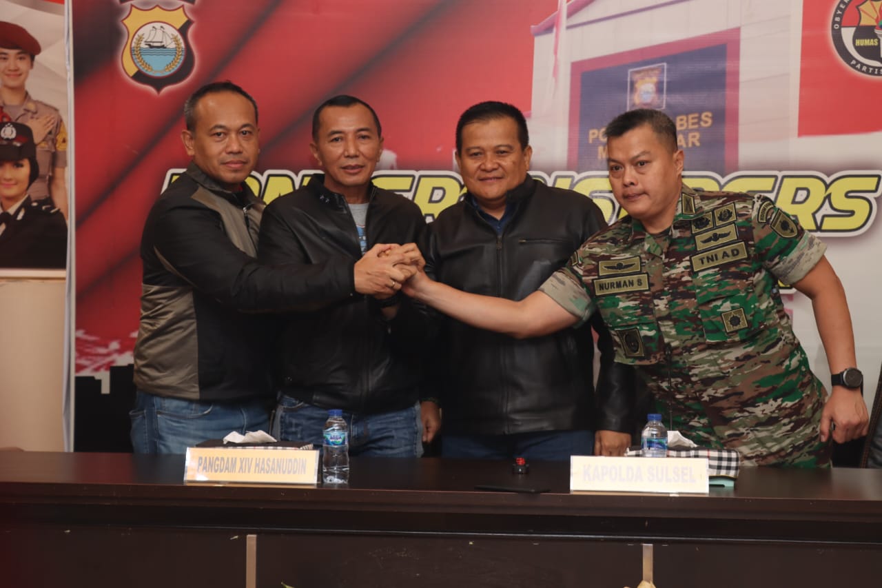 Gelar Konferensi Pers Masalah Pengrusakan Fasilitas Polri Di Makassar, Kapolda Sulsel Dan Pangdam XIV : dalam pelaksanaan tugas Baik TNI Polri Tetap Solid