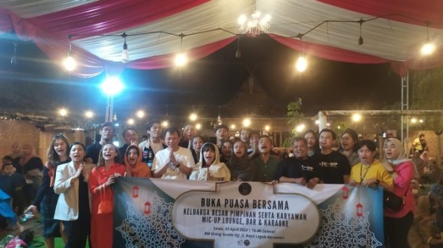 Mic-up Karaoke, Bar & Lounge Menggelar Acara Buka Puasa Bersama.