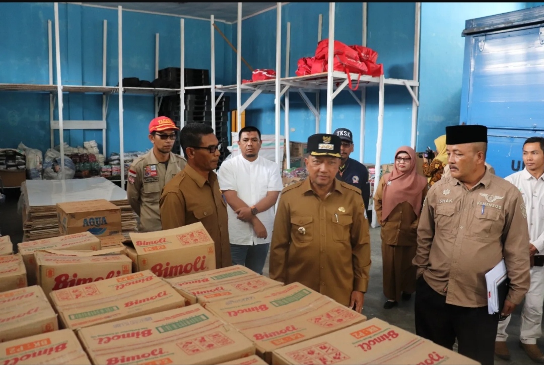 Pj. Bupati Tinjau Layanan Sosial Dan Gudang Logistik Dinsos Aceh Tengah