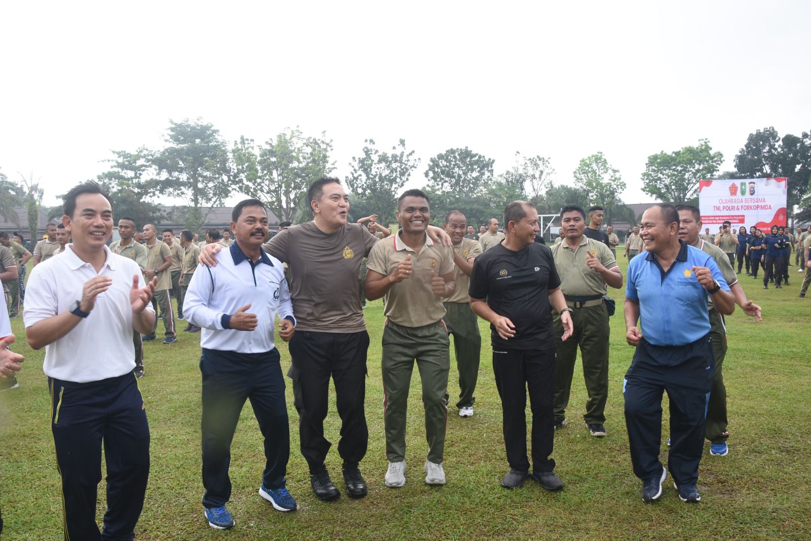 Solidaritas dan Sinergitas TNI-POLRI Di Provinsi Riau Terjalin Harmonis, Lanal Dumai Hadiri Olahraga Bersama