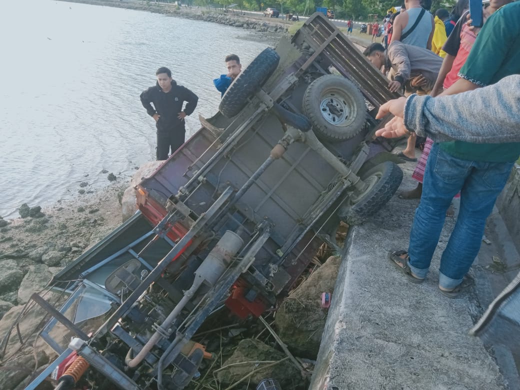 Anggota DPRD Edy Mukhlis Desak Polres Bima Kab Copot Polantas Yang Mengakibatkan Satu Unit Bajai Beserta Penumpang Terperosok