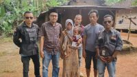 Forwal Dan Aliansi Aktivis Lebak Galang Donasi Untuk Membantu Anak Ibu Adijah Yang Menderita Penyakit Tumor Dimatanya