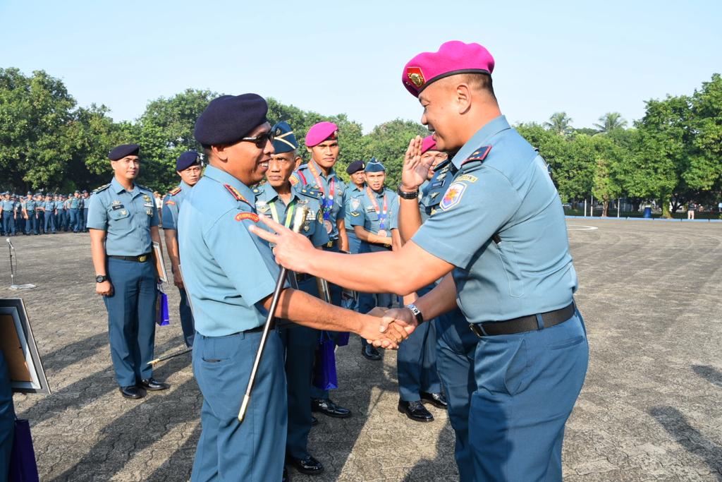 DANLANTAMAL III JAKARTA HADIRI APEL KHUSUS PEMBERIAN PENGHARGAAN PRAJURIT TNI AL BERPRESTASI