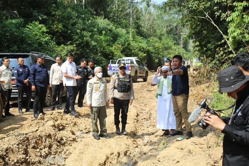 Gubernur Gelontorkan 15 Miliar untuk Perbaikan Jalan Cengal