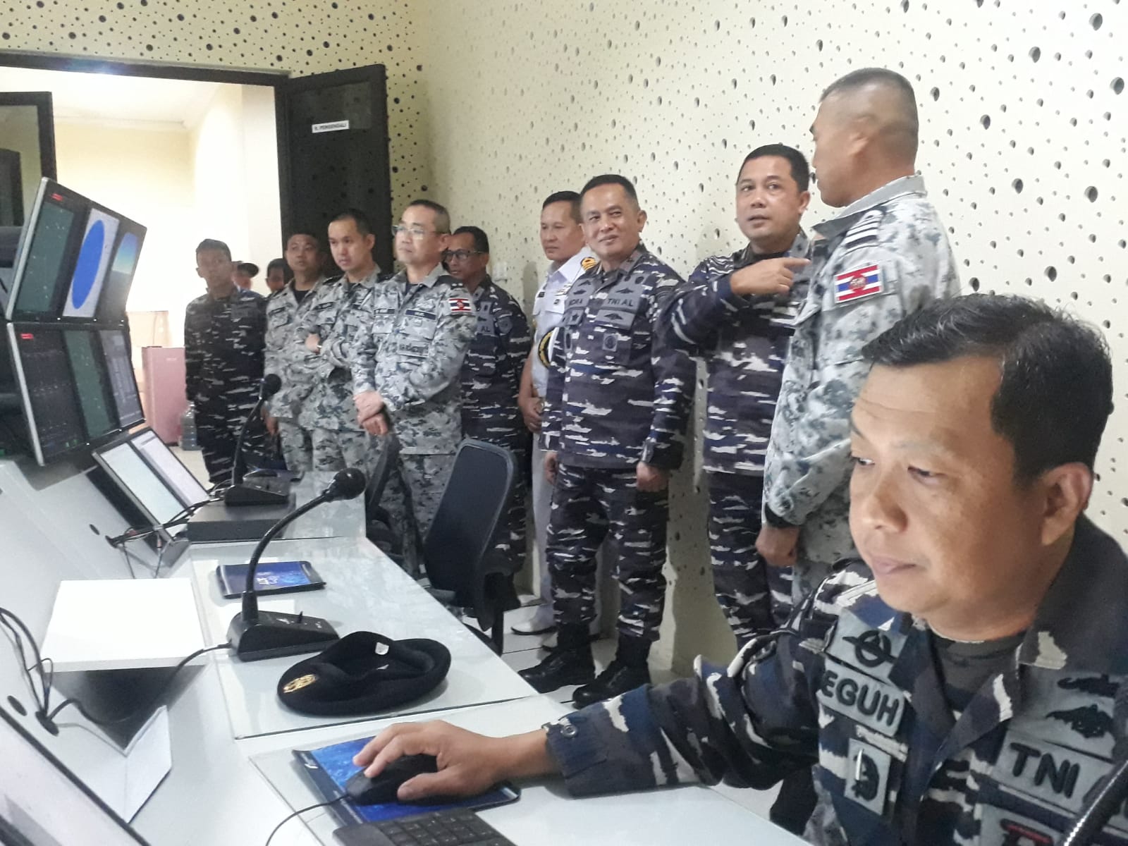 Delegasi Royal Thailand Navy Tinjau Simulator Koopskasel Koarmada RI