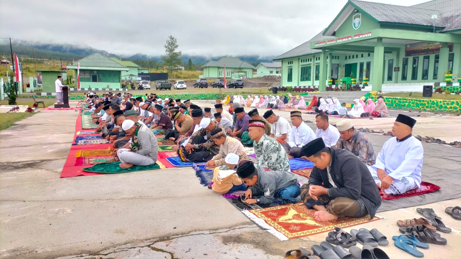 Prajurit Kodim 0119/BM Sholat Idul Adha di Makodim