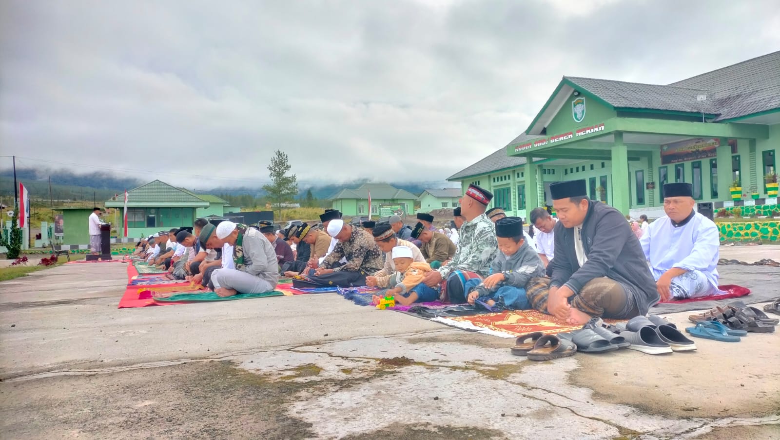 Prajurit Kodim 0119/BM Sholat Idul Adha di Makodim