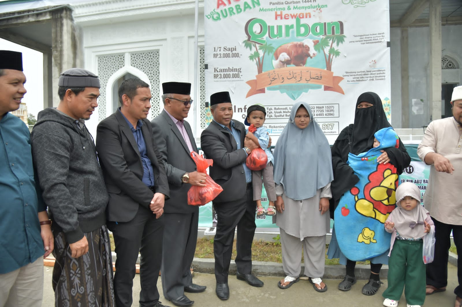 Program KUERAH Pemkab Bener Meriah Bagikan Daging Megang untuk 1.424 Ibu Hamil dan 1.643 Anak Stunting