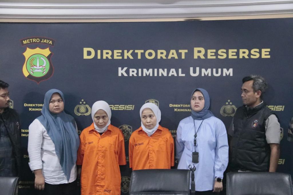 Polisi Tangkap si Kembar Rihana Rihani Modus HP Pre Order Raup Puluhan Miliar