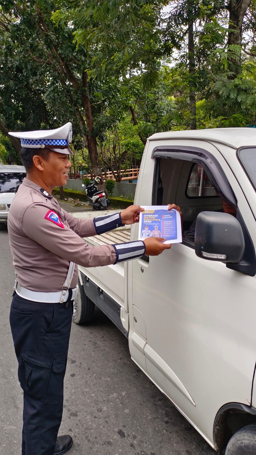 Hari ke-3, Satlantas Polres Sidrap Sosialisasi 8 Prioritas Pelanggaran ke Pengendara