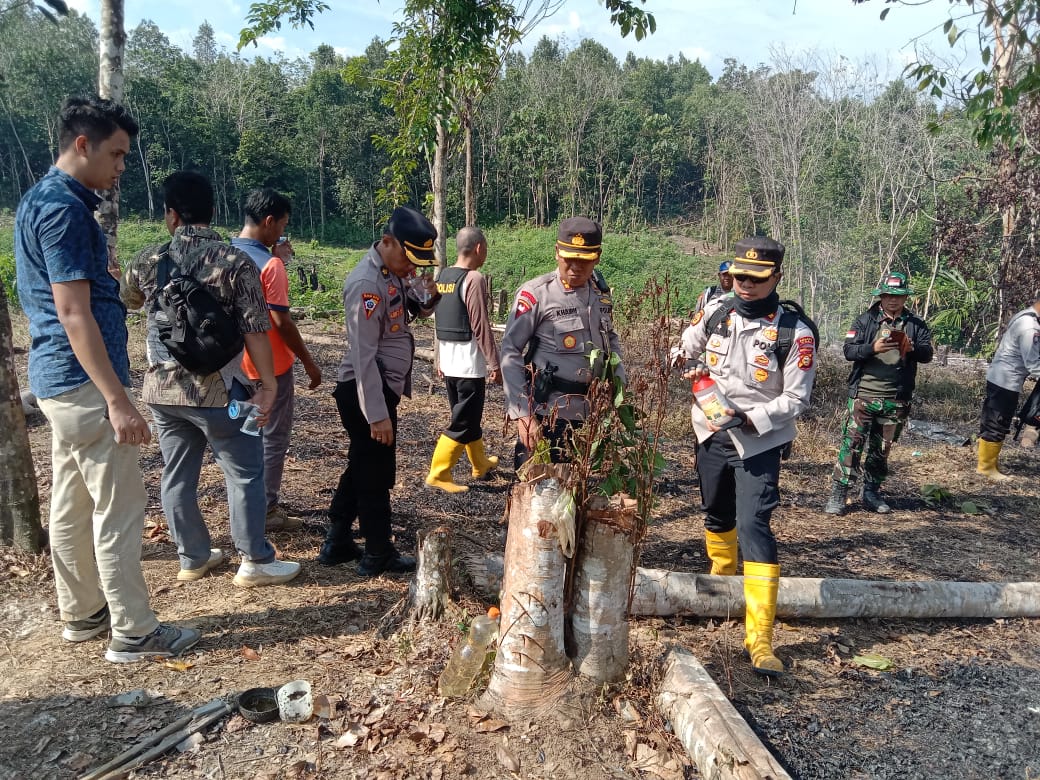 Kapolres PALI Mendatangi Langsung Titik Api Di Desa Sukadamai Talang Ubi