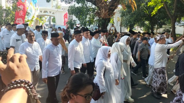 Dandim 0614/Kota Cirebon ikuti Kirab Ziarah Makam Sunan Gunungjati Dalam Rangka Hari Jadi Cirebon ke 654.