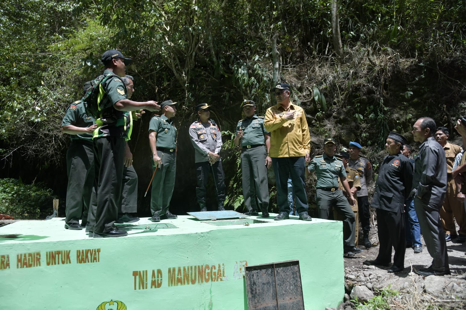 Peresmian Penggunaan Fasilitas Air Bersih Program TNI-AD Manunggal Dan Pencanangan Percepatan Penurunan Stunting Kodim 0119/BM