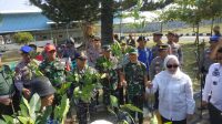 Kasdim 0614/Kota Cirebon Ikut Tanam Mangrove Dalam Peringatan MAMO MY DARLING (Mari Move One Masyarakat Sadar Lingkungan) ke-5 Dalam Rangka Hari Mangrove Dunia Tingkat Nasional Kota Cirebon.