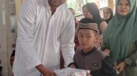 Pengajian Akbar dan Bakti sosial Kakam Umpu Kencana memberikan santunan kepada anak yatim