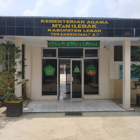 Tak Selayaknya Sekolah Negeri Adakan Pungutan Dengan Dalih Infak Dan Sodakoh