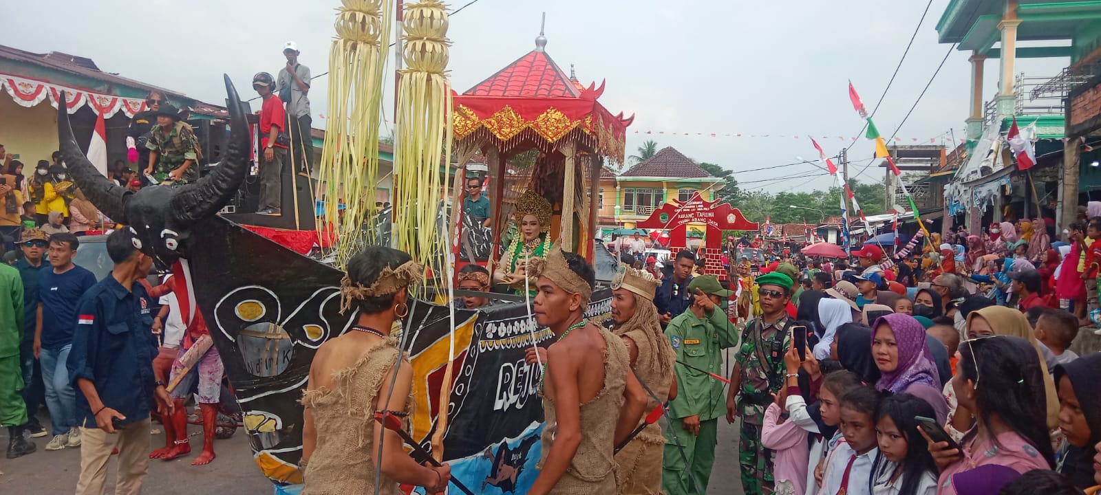 Antusias Peserta dan Masyarakat Mengikuti Carnaval Sangat Baik dan Penuh Semangat