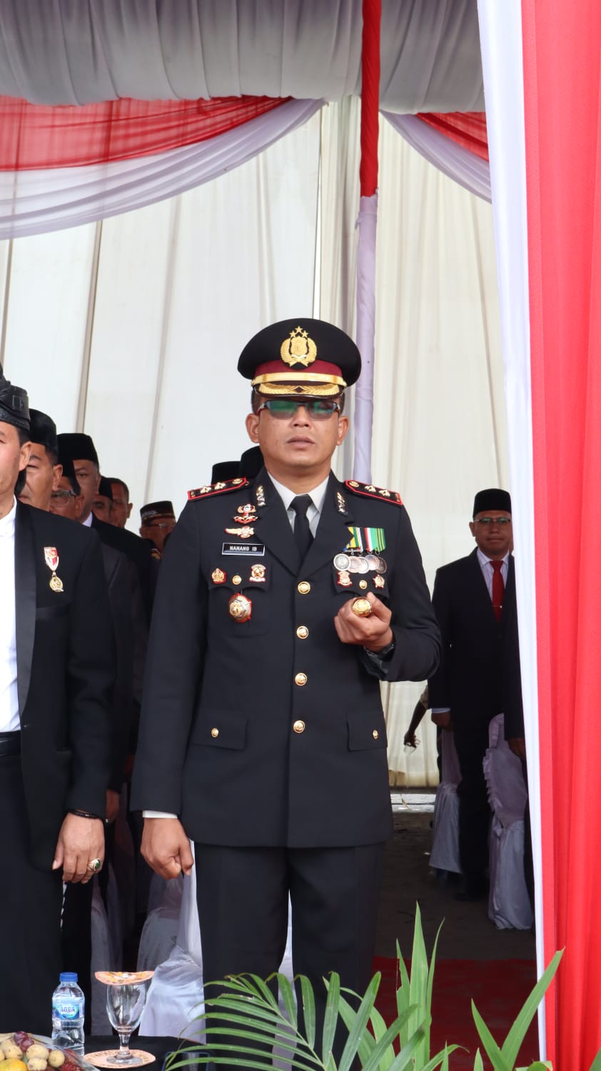 Kapolres Bener Meriah Hadiri Upacara Pengibaran Bendera Peringatan HUT RI Ke-78 Tahun 2023 di Lapangan Upacara Babussalam