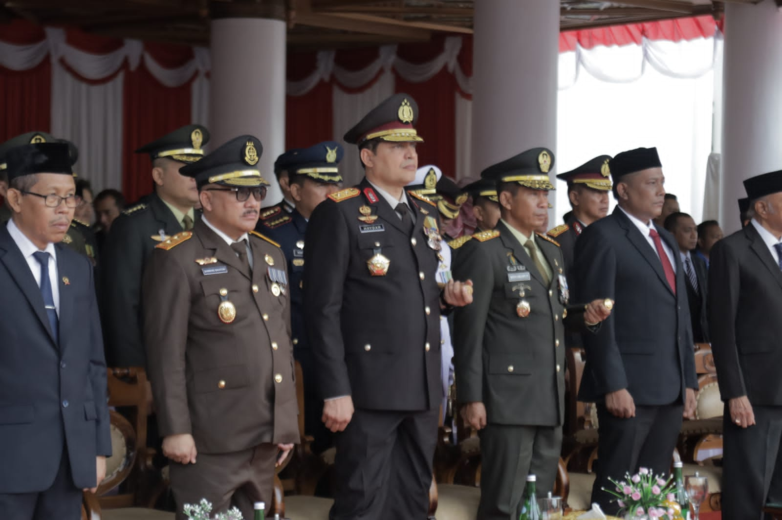 Kapolda Aceh bersama Forkopimda Laksanakan Upacara Kemerdekaan di Kantor Gubernur