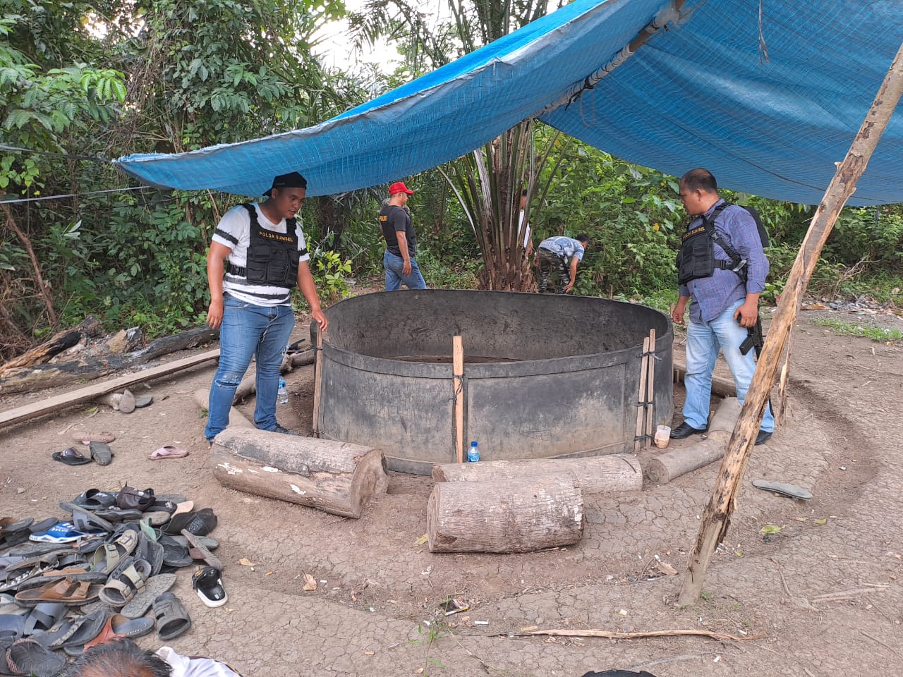 Polsek Tanah Abang Gerebek Arena Gelanggang Judi Sabung Ayam