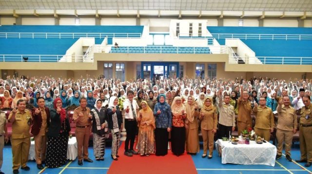 Rayakan Hari Jadi, IBI OKI Gelar Seminar bersama Dr. Boyke