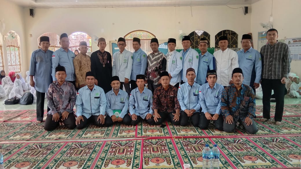 DPK BKPRMI Penukal Utara Berikan Kado Istimewa Kepada Santri Ujian Kenaikan Tilawati Al-Qur’an